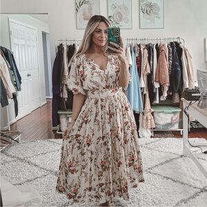 Mille Resort & Travel Zoe Dress in Trianon Floral Print Cream Ivory Belted Small